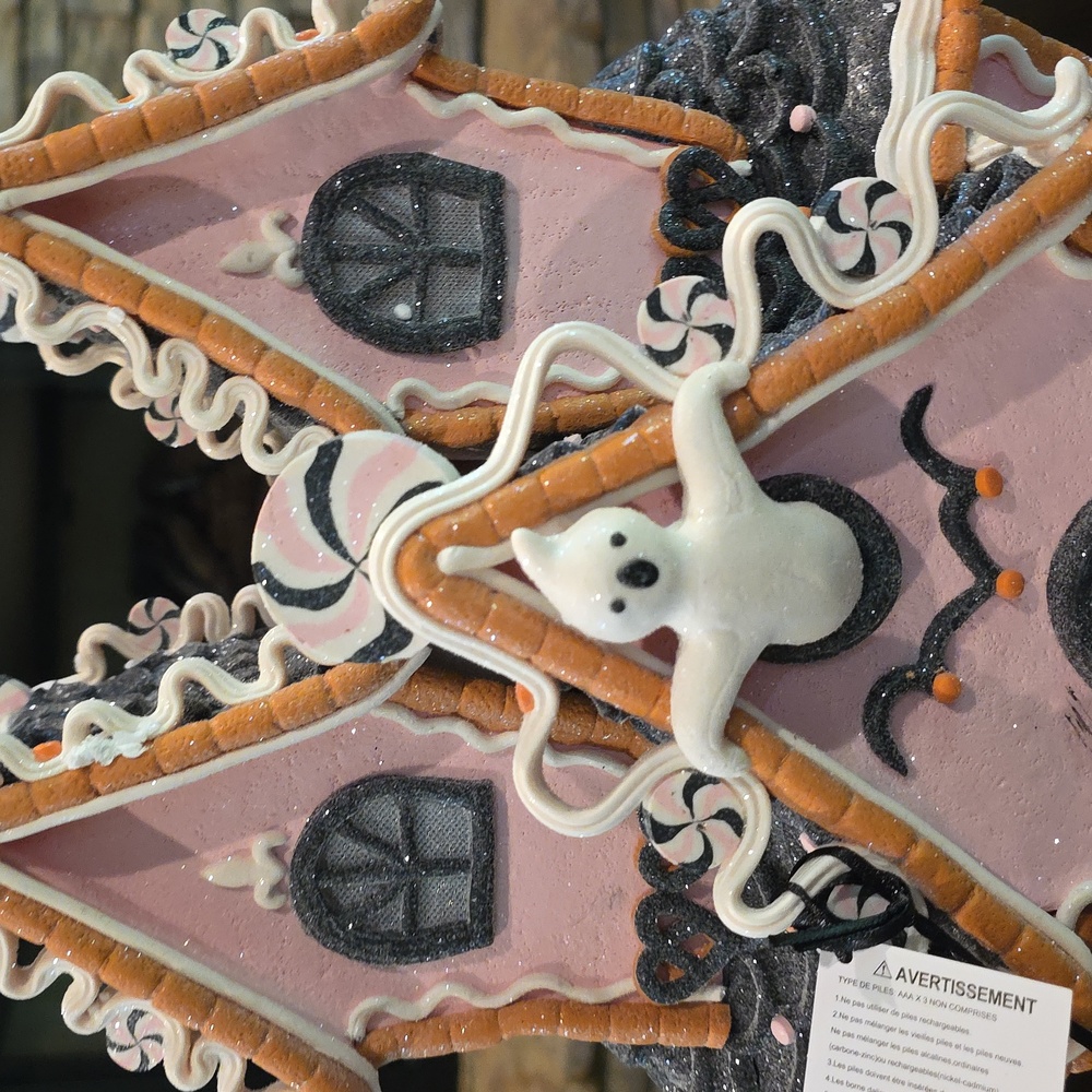 Viral Pink Halloween Gingerbread House Decor-NWT - Picture 2 of 11